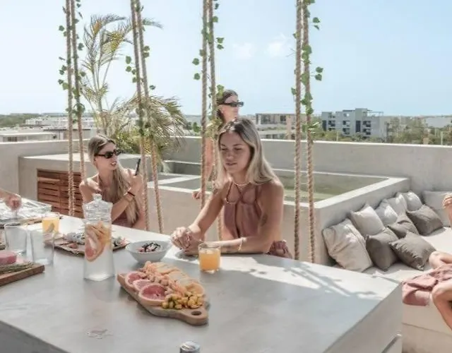 Moonsand Boho Chic Penthouse Pool & Roof *